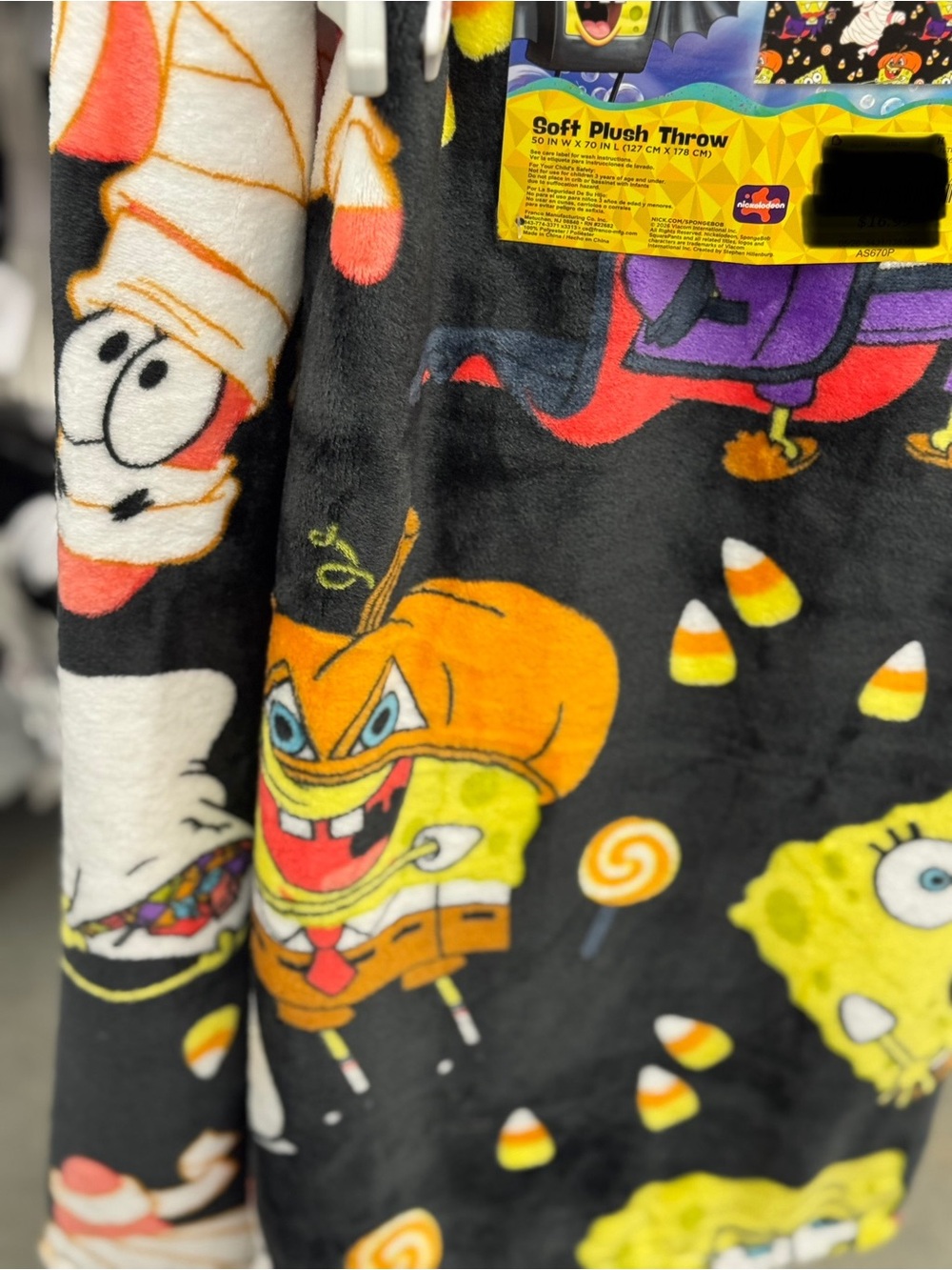 SpongeBob SquarePants & Patrick Halloween Plush Throw Blanket, black